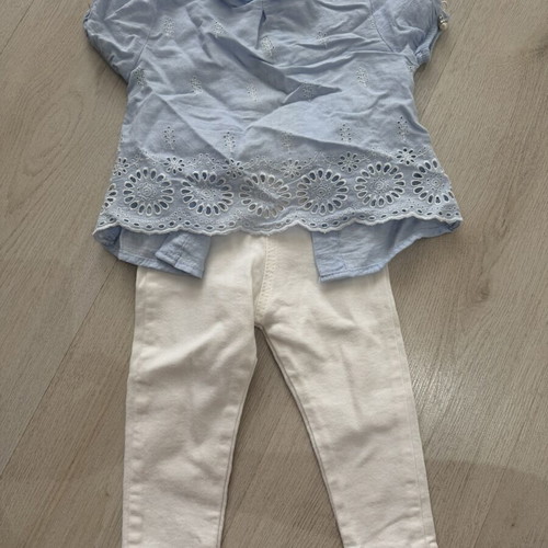 Girls Clothing Set like new, blue embroidered top and white jeans