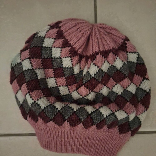 Pink hat like new, one size