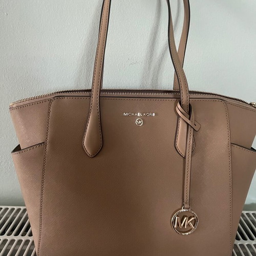 Michael Kors shoulder bag like new, beige