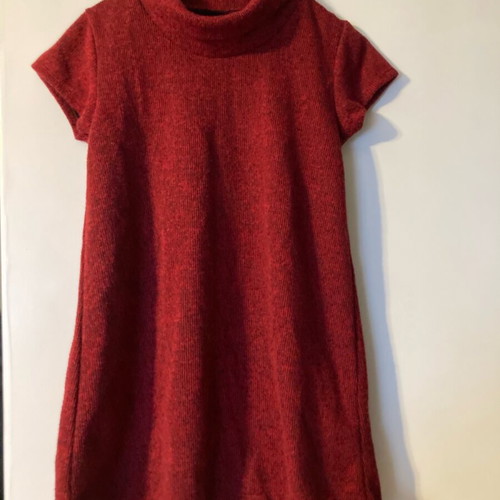 Warm red dress size S like new