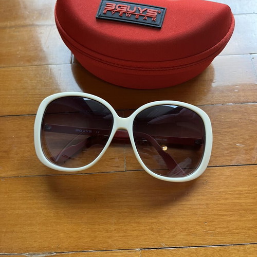 3Guys Oversized Sunglasses Used White With Case