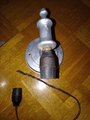 Outdoor lighting set used, includes sockets