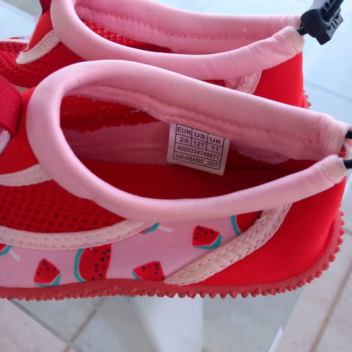 Children's water shoes new, size 29, pink