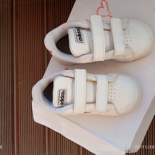 Adidas kids sports shoes size 24 like new