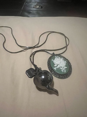 Vintage jewelry with metal chain, teapot and green cameo like new