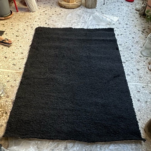 Black shaggy rug 1.30x1.95 like new