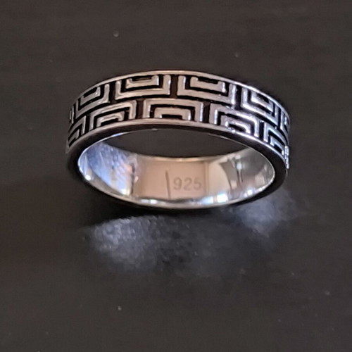 Silver 925 women's ring with meander motif