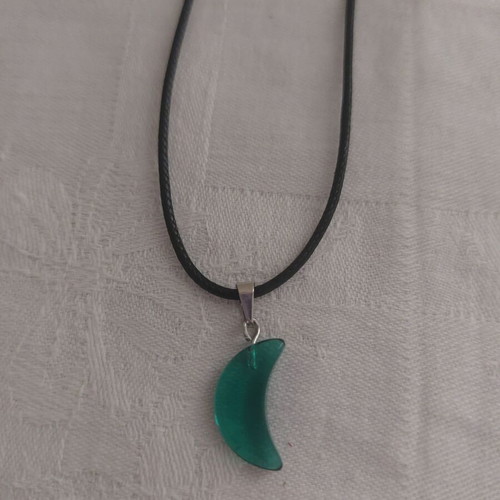 PU leather necklace like new, black and green, 45 cm + 5 cm extension