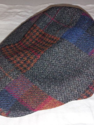 Men's Patchwork Ivy Cap 58, like new, 100% merino wool