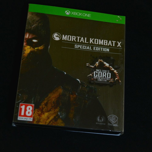 Mortal Kombat X Xbox One steelbook used with sleeve wear