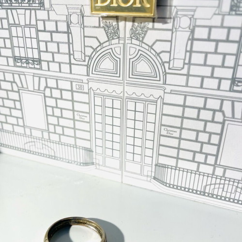 Silver ring with moon design used