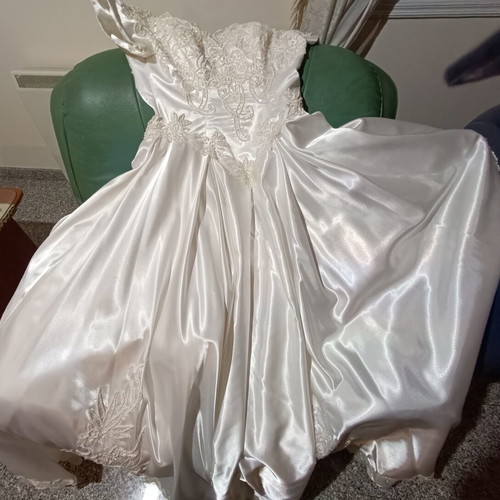 Wedding dress with 2 flower girls' dresses for boy and girl