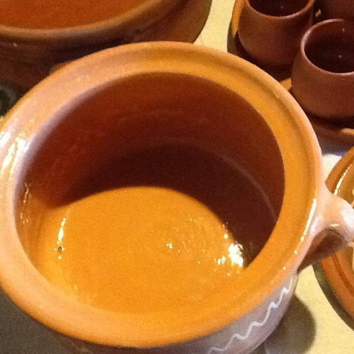 Clay pot new, suitable for decoration with scratches