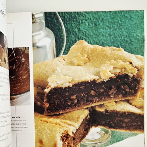 Chocolate cookbook like new by Nicolette Negri