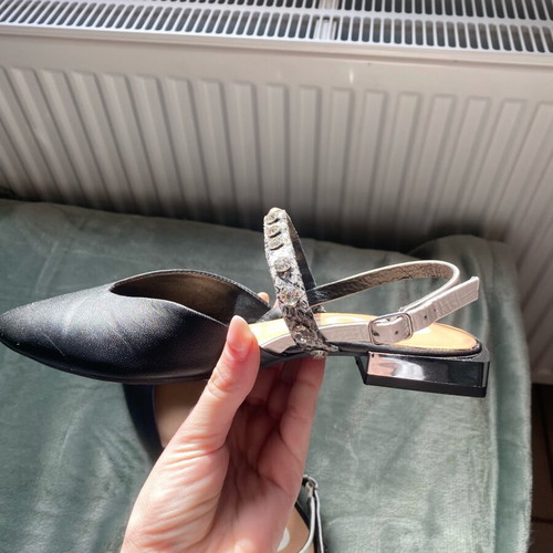 Gioseppo Mules like new, low heel, size 37, black