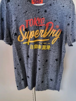 superdry t-shirt large