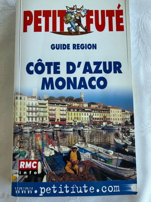 Petit Futé Côte d’Azur Monaco travel guide used, French language