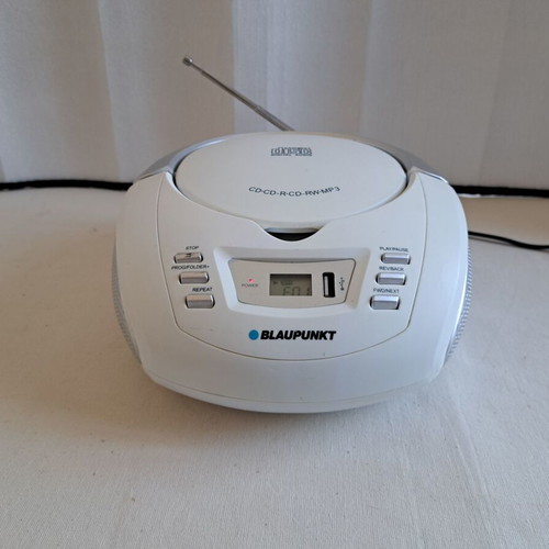 Blaupunkt RCD 204 radio CD MP3 USB AUX