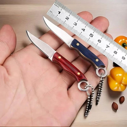 Mini tail ring knife new with keychain, wooden handle