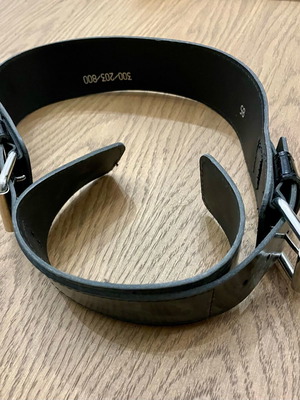 Zara belt black patent leather like new with two buckles