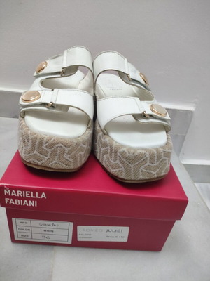 Mariella Fabiani λευκά δερμάτινα πλατφόρμα πέδιλα νούμερο 36