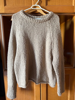 Zara knitted beige gold sweater new, size S