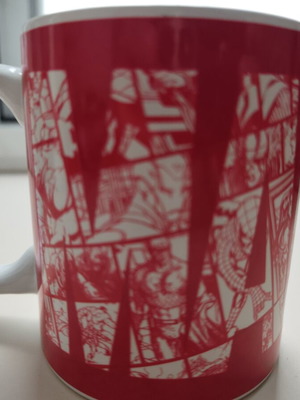 Marvel heat-sensitive mug with changing figures