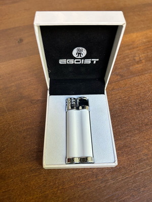 Egoist lighter