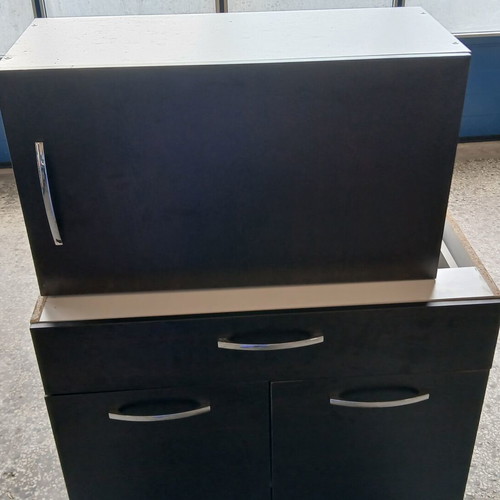 Kitchen cabinets used, set of 3 with various doors and drawer