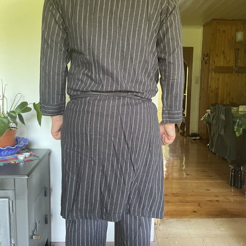 Men's pajamas like new, black and gray