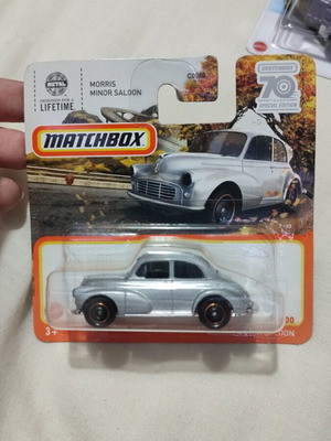 Mattel Matchbox Morris Minor Saloon