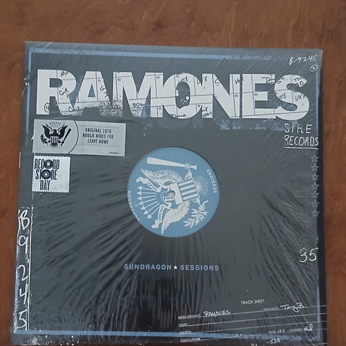 Ramones Sundragon Sessions vinyl like new, Record Store Day 2018