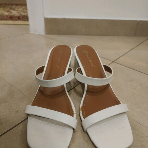 White mules like new with thick heel size 39