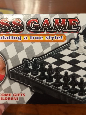 Travel chess game small new