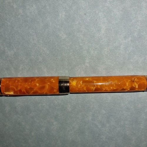 JinHao Century pen with medium nib and Arrow Clip, like new