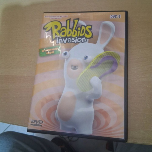 Rabbids Invasion DVD used, dubbed in Greek