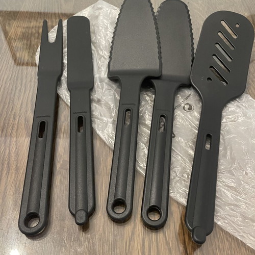 Tupperware kitchen tool set, 5 pieces