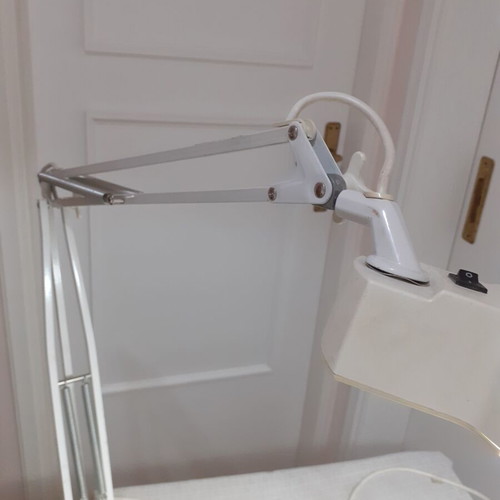 Magnifying Lamp 5" 22W 8066D Model with Articulated Arm and Desk Clamp New