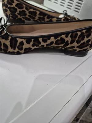 Pony ballet flats used leopard print