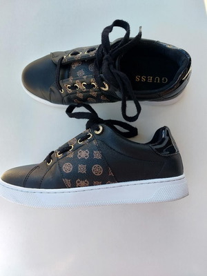 Guess γυναικεία sneakers μαύρα σαν καινούργια, νούμερο 39