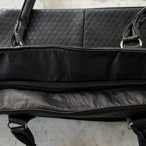 Shopper bag black with quilted design and zipper closure new