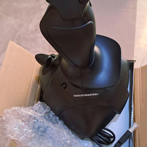 Thrustmaster USB Joystick new, PC Mac compatible