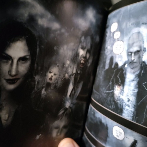 30 Days of Night double DVD like new with graphic novel and English subtitles