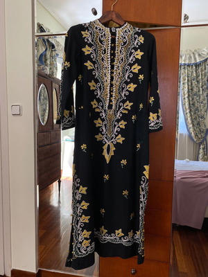 Arabian kelebia like new with gold thread, size M