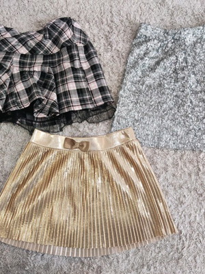 Skirts pack 4-6Y like new for girls