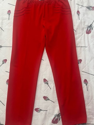 Red women's pants Dina new, size L