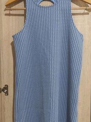 Zara μίνι φόρεμα σε μπλε με γεωμετρικό μοτίβο, μέγεθος S
