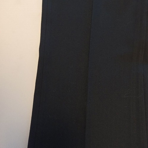 Low-rise pants in very good condition, size Large