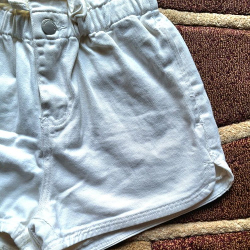 Jean shorts λευκό καινούργιο Glamorous μέγεθος S