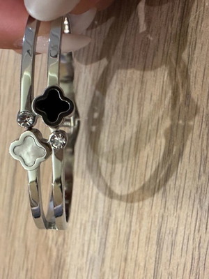 Silver bracelet in excellent condition